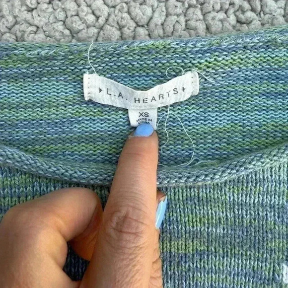 LA hearts Daisy Chain sweater - Picture 7 of 8